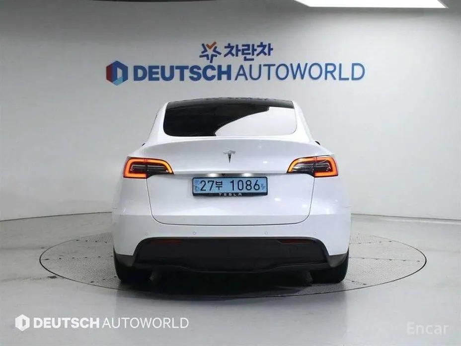 Tesla Model Y 2020 Standard Range