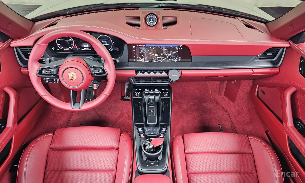 Porsche 911 2019 Carrera 4 GTS Cabriolet