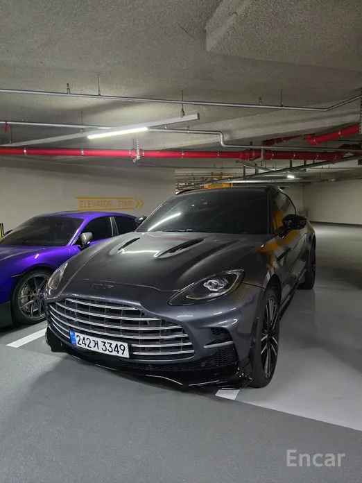 Aston Martin DBX 2020 4.0 V8 707