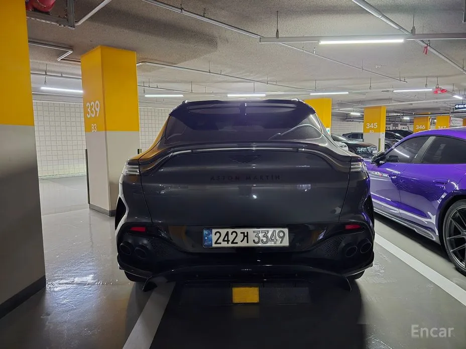 Aston Martin DBX 2020 4.0 V8 707