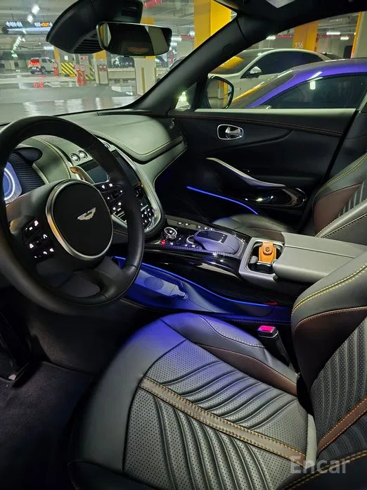 Aston Martin DBX 2020 4.0 V8 707