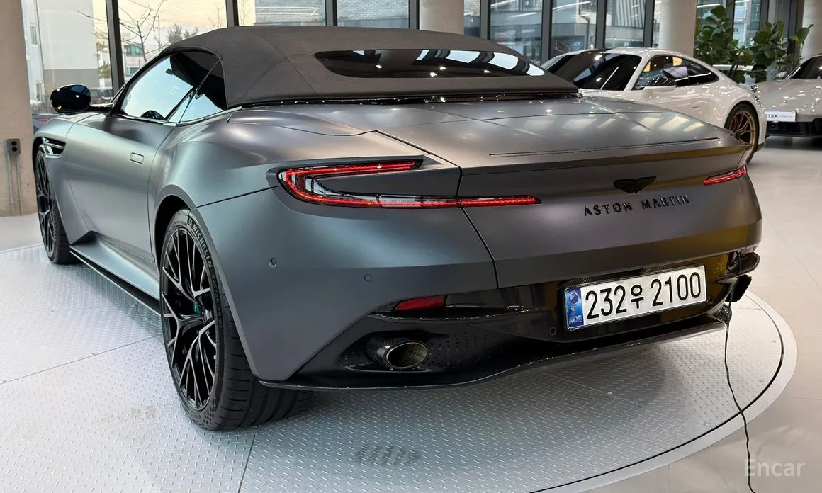 Aston Martin DB12 2023 4.0 V8 Volante