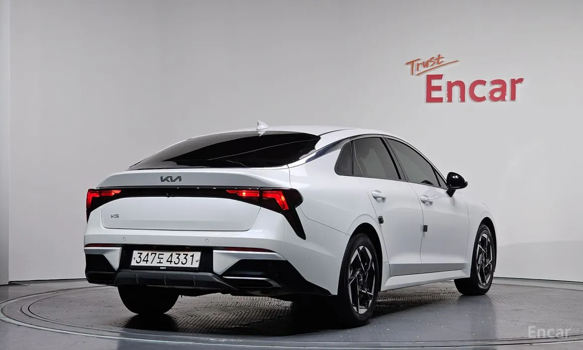 Kia K5 2023 2.0