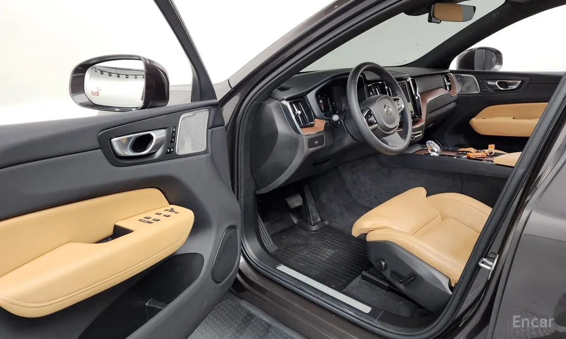 Volvo XC60 2017 B6 Ultimate Bright