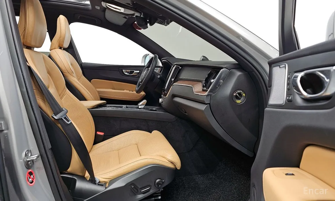 Volvo XC60 2017 T8 Ultimate Bright