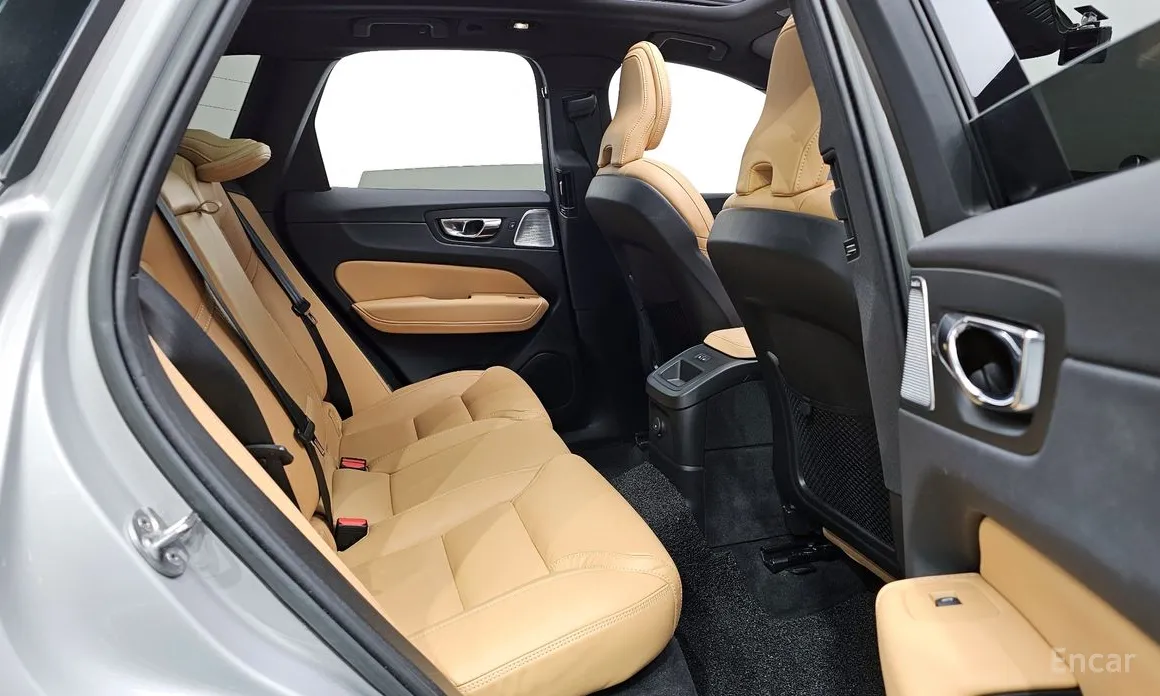 Volvo XC60 2017 T8 Ultimate Bright