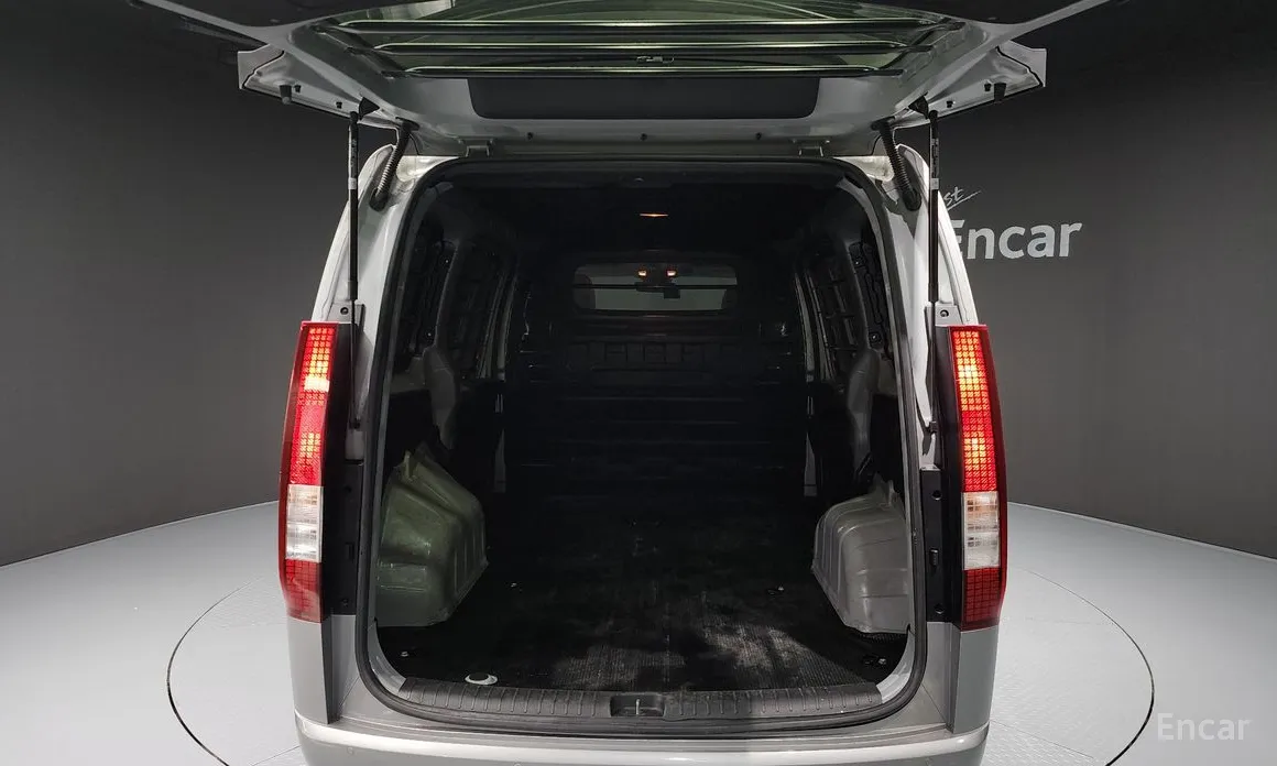 Hyundai Staria 2021 L3.5 Cargo 3-Seater