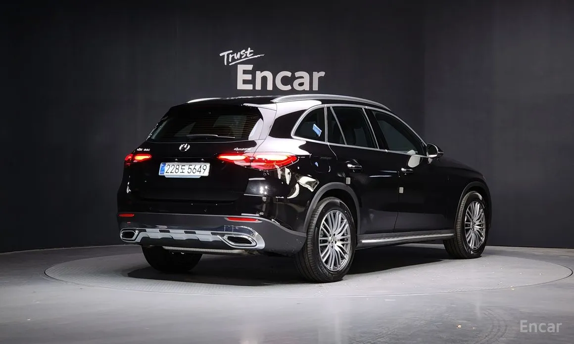 Mercedes-Benz GLC-Class 2023 GLC 300 4MATIC Avantgarde