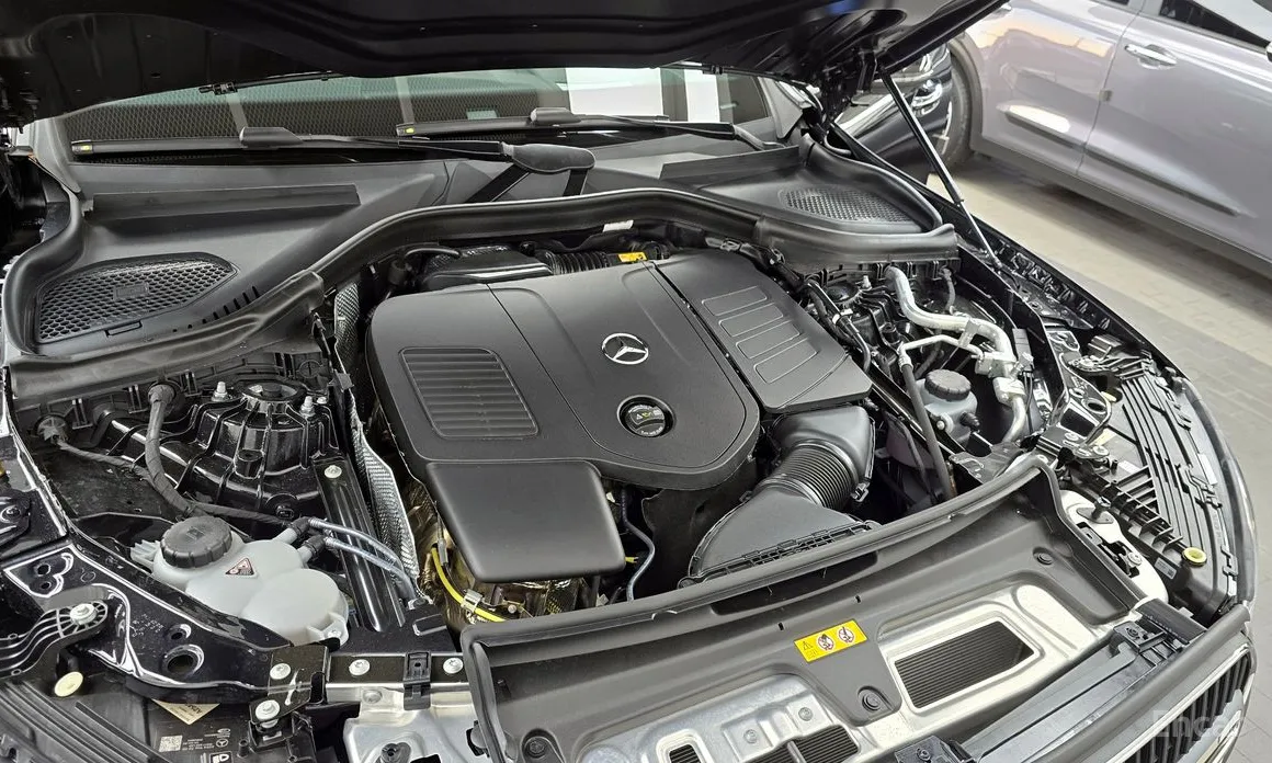 Mercedes-Benz GLC-Class 2023 GLC 300 4MATIC Avantgarde