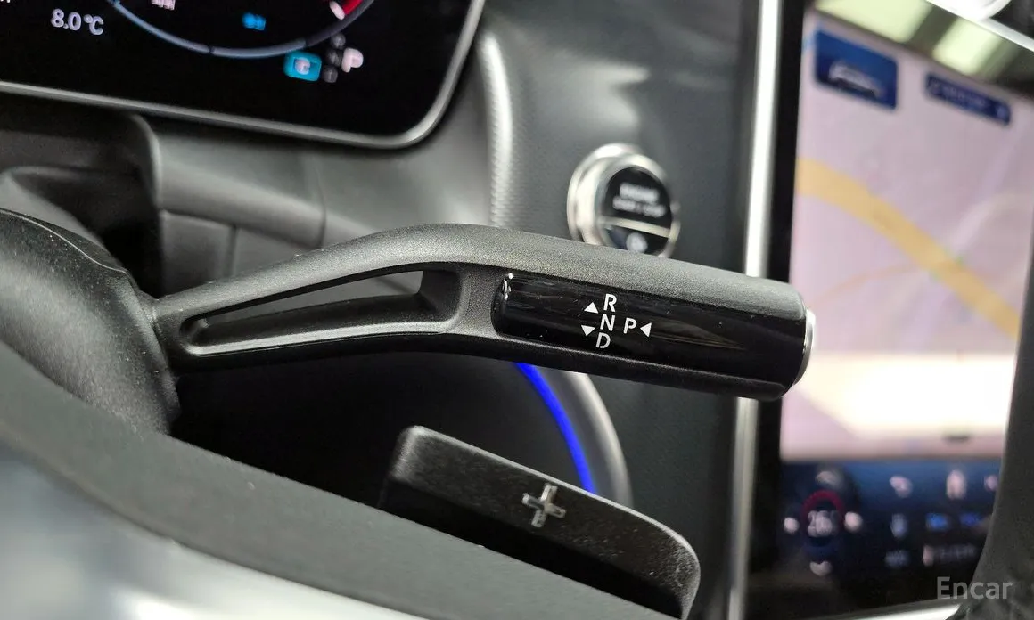 Mercedes-Benz GLC-Class 2023 GLC 300 4MATIC Avantgarde