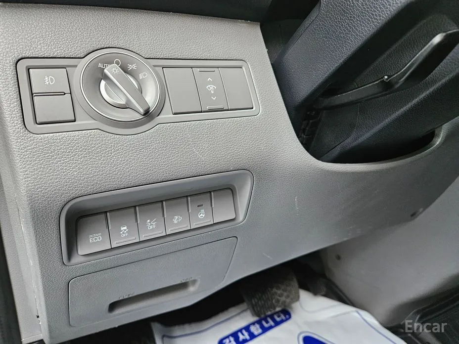 Hyundai Solati 2015 15-seater