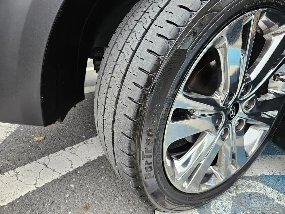 Hyundai Solati 2015 15-seater