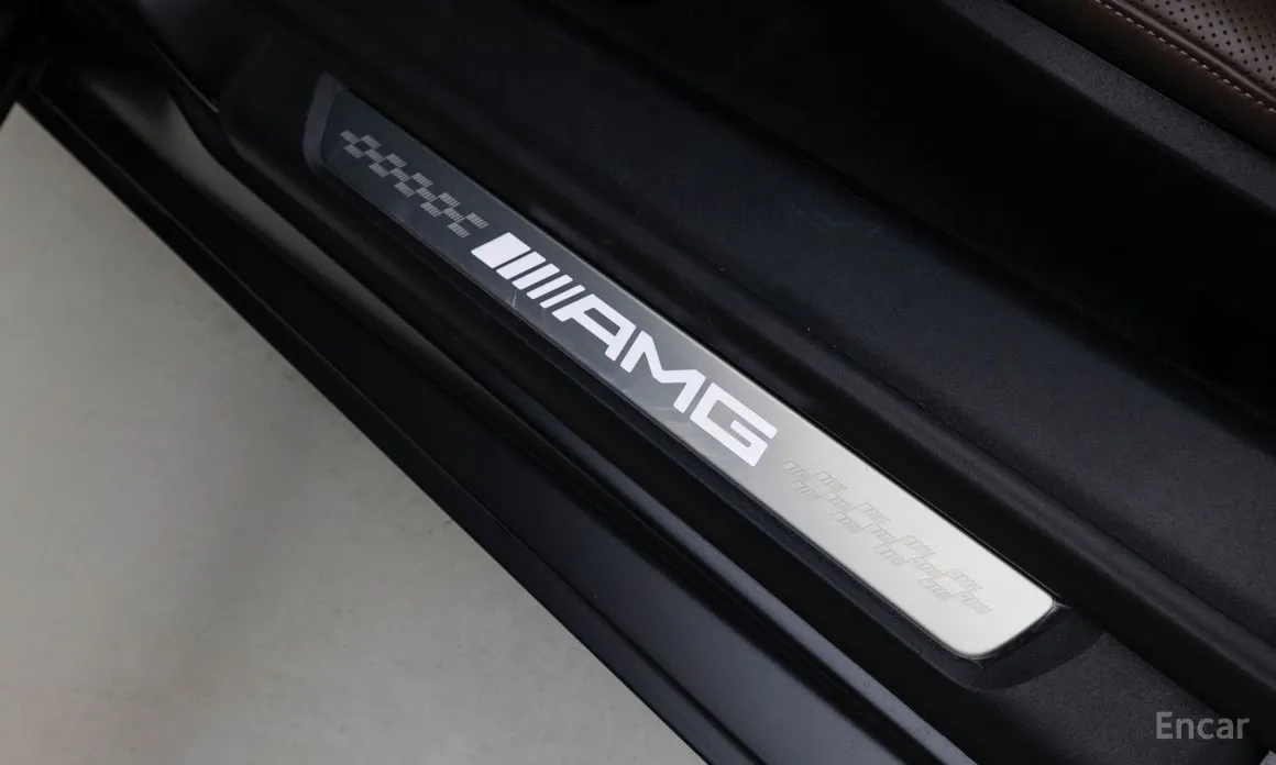 Mercedes-Benz SL-Class 2023 AMG SL63 4MATIC+