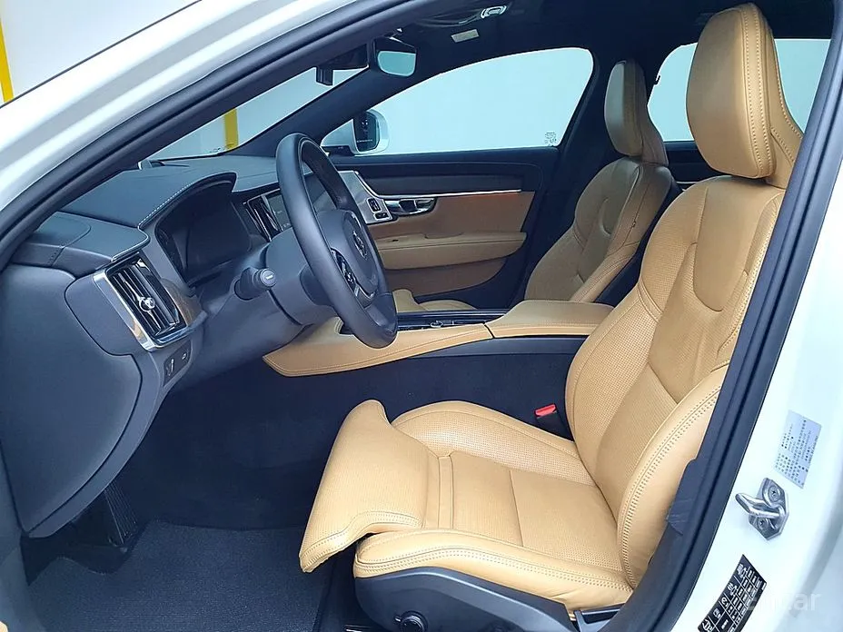 Volvo V90 2017 B5 Pro AWD