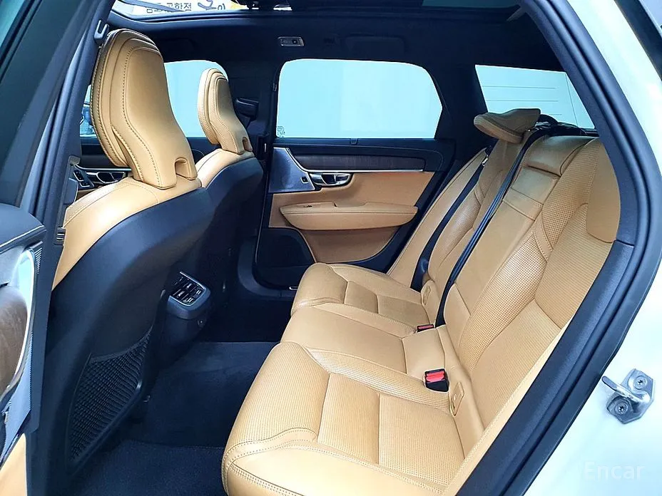 Volvo V90 2017 B5 Pro AWD