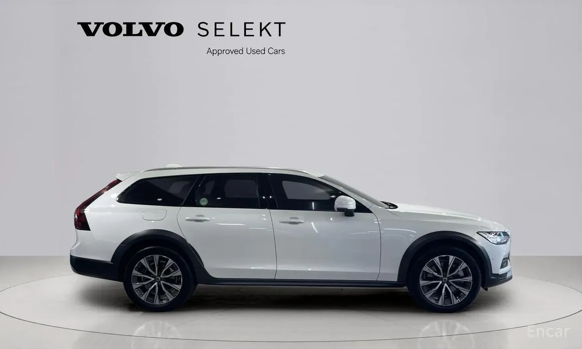 Volvo V90 2017 B5 Pro AWD