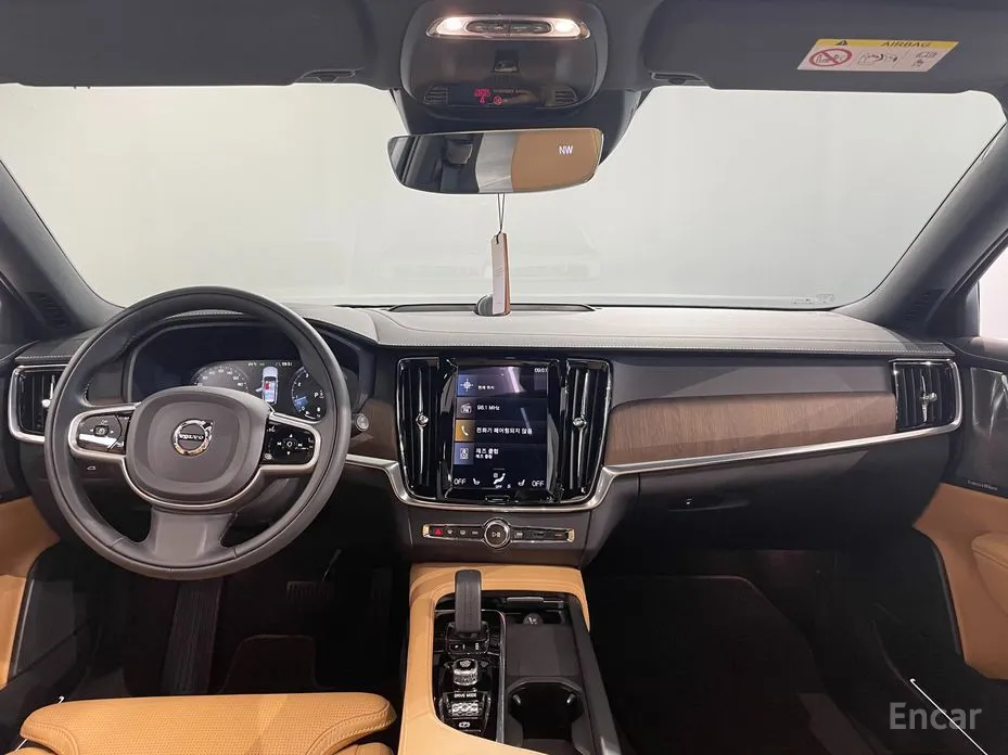 Volvo V90 2017 B5 Pro AWD