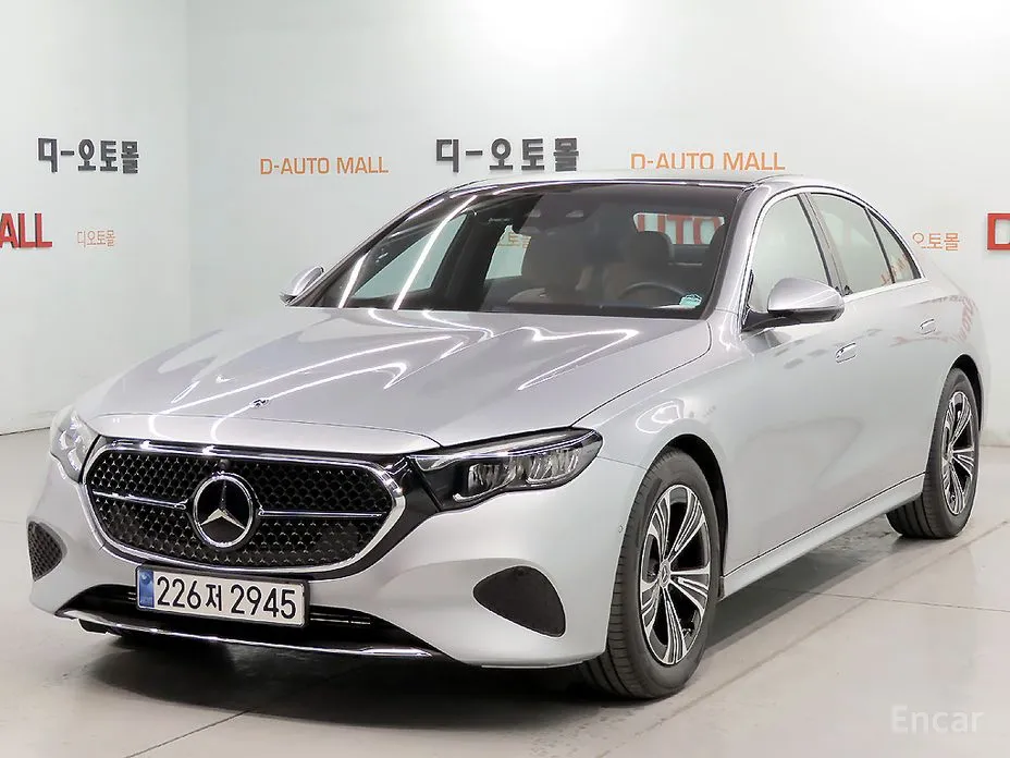 Mercedes-Benz E-Class 2024 E200 Avantgarde