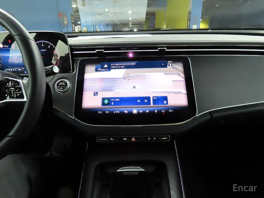 Mercedes-Benz E-Class 2024 E200 Avantgarde