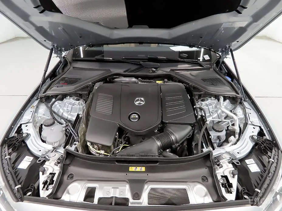 Mercedes-Benz E-Class 2024 E200 Avantgarde