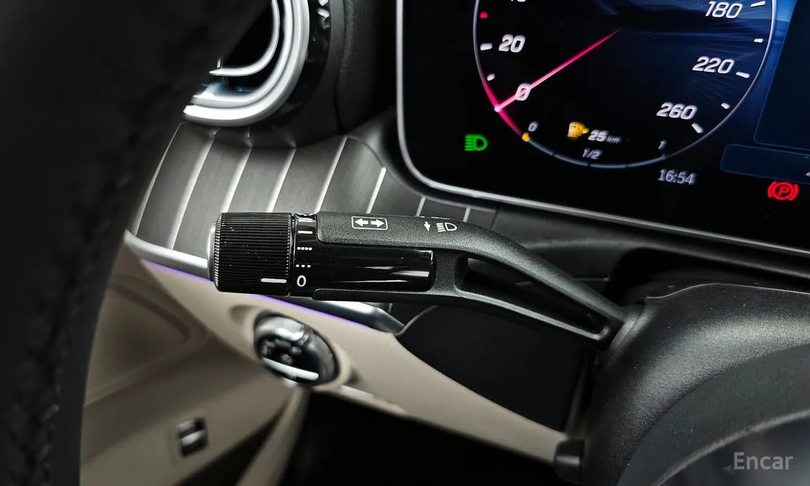 Mercedes-Benz C-Class 2022 C200 Avantgarde