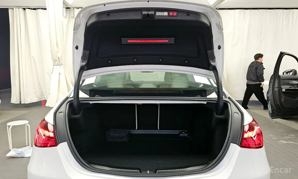 Mercedes-Benz C-Class 2022 C200 Avantgarde