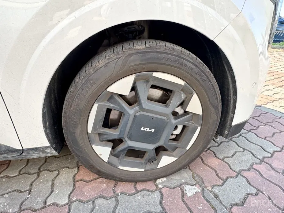 Kia Carnival 2023 Gasoline 9-Seater Hi Limousine (7-seater Limousine(Special vehicle)