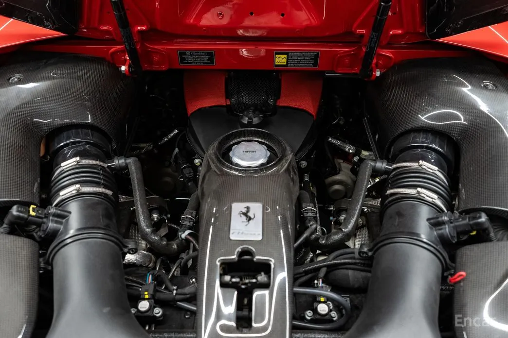 Ferrari F8 2019 3.9 V8