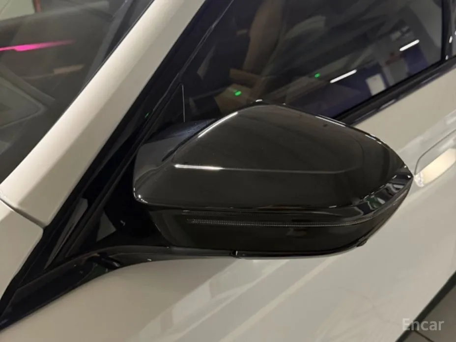 BMW i5 2023 M60 xDrive