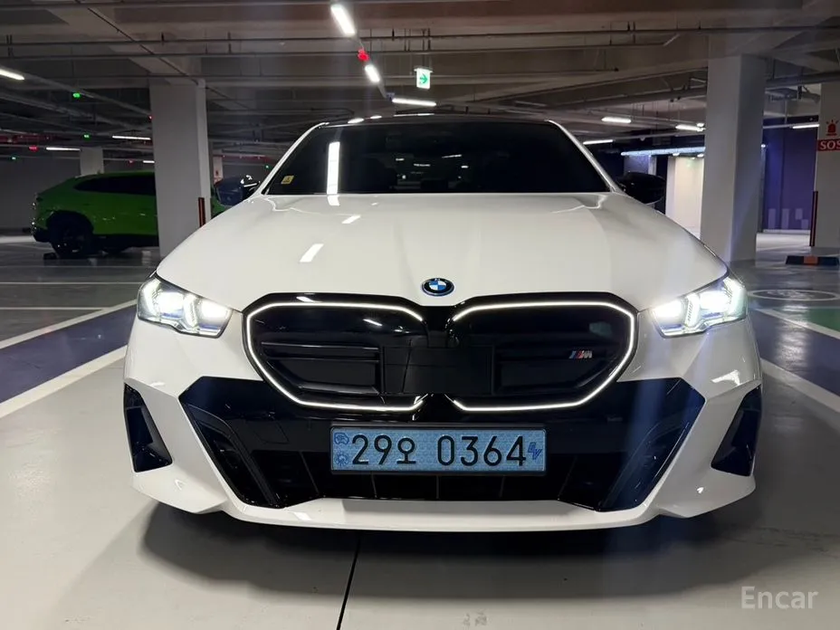 BMW i5 2023 M60 xDrive