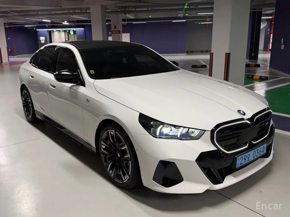 BMW i5 2023 M60 xDrive