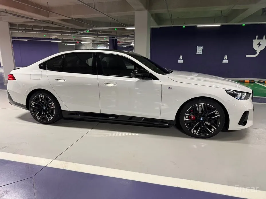 BMW i5 2023 M60 xDrive