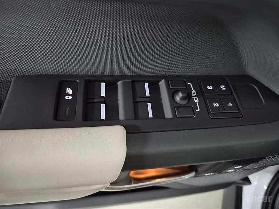 Land Rover Defender 2020 110 P300 X-Dynamic SE