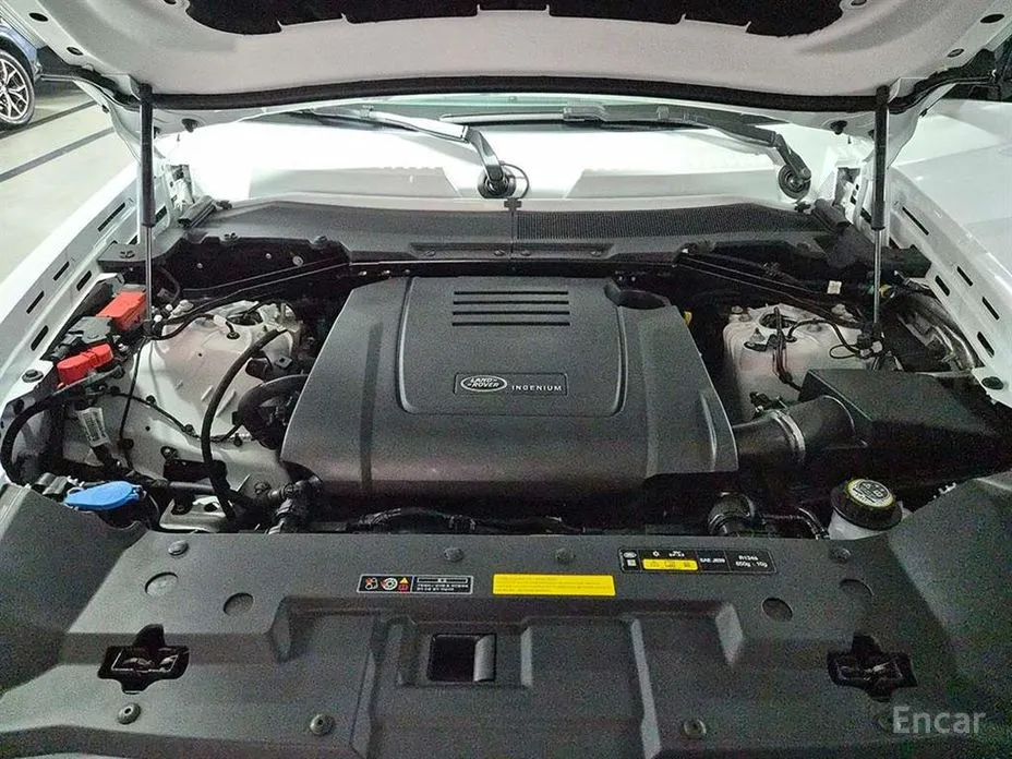 Land Rover Defender 2020 110 P300 X-Dynamic SE