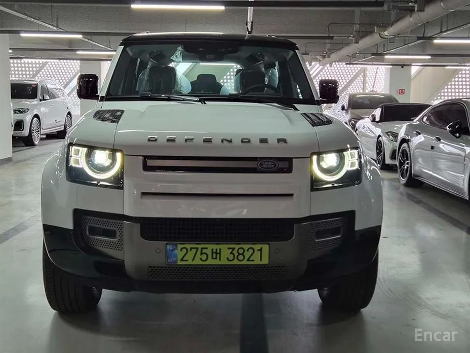 Land Rover Defender 2020 110 P300 X-Dynamic SE