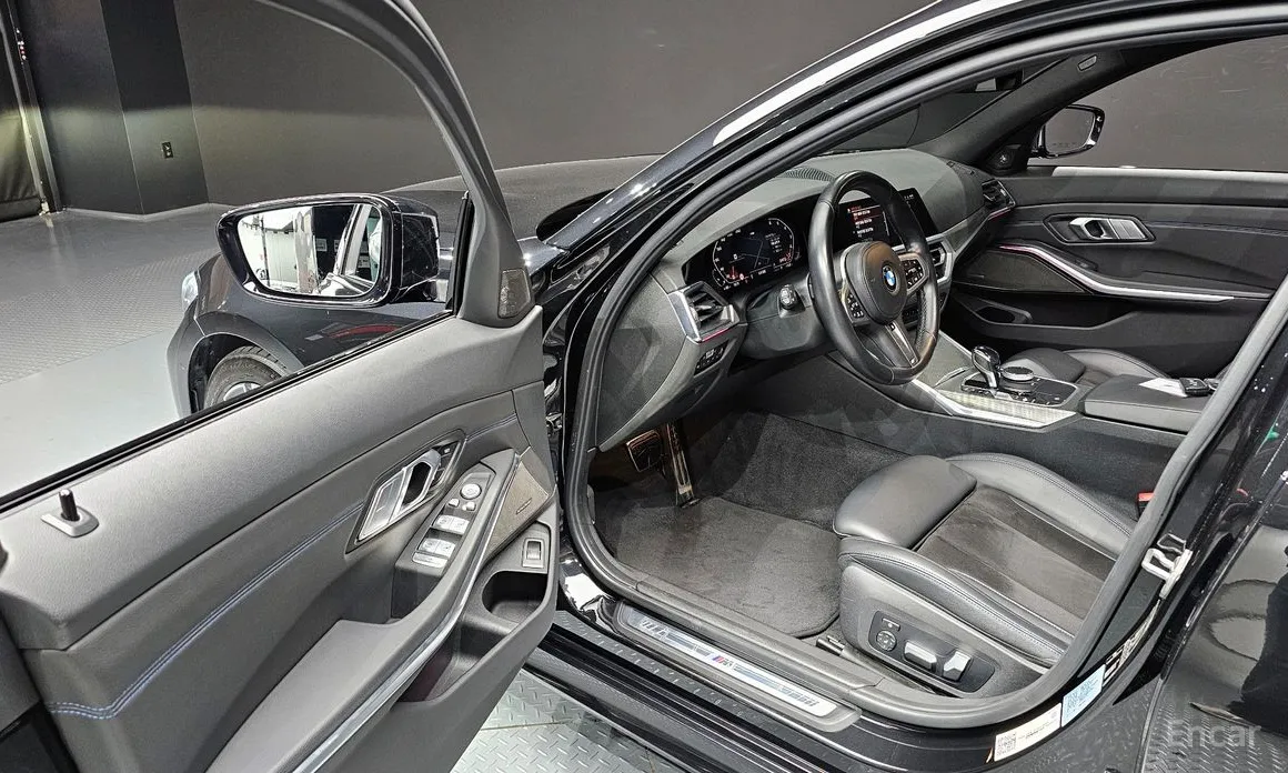 BMW 3 Series 2019 320i M Sport