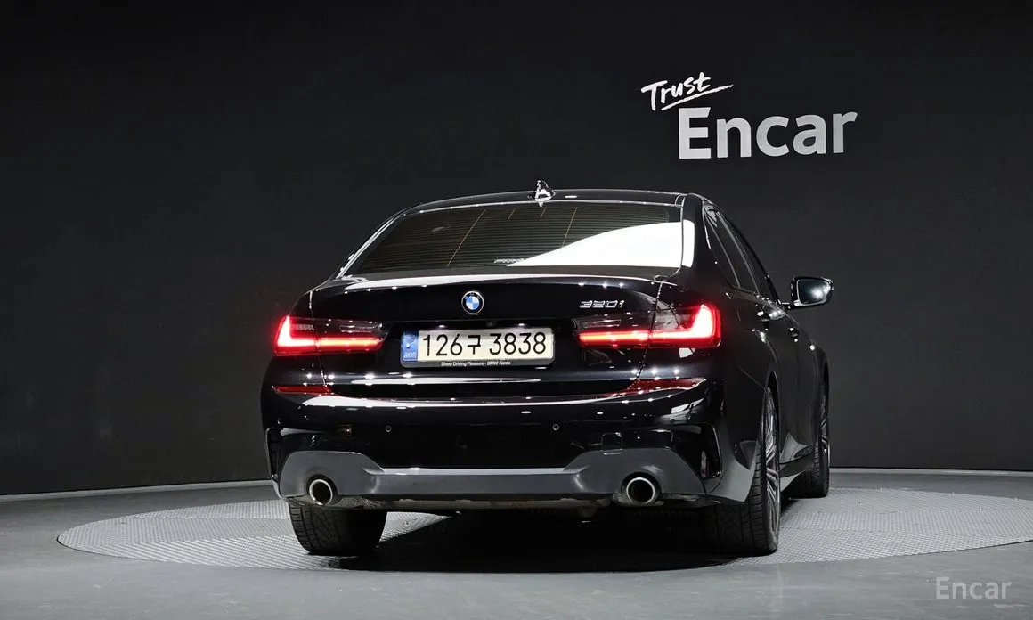 BMW 3 Series 2019 320i M Sport