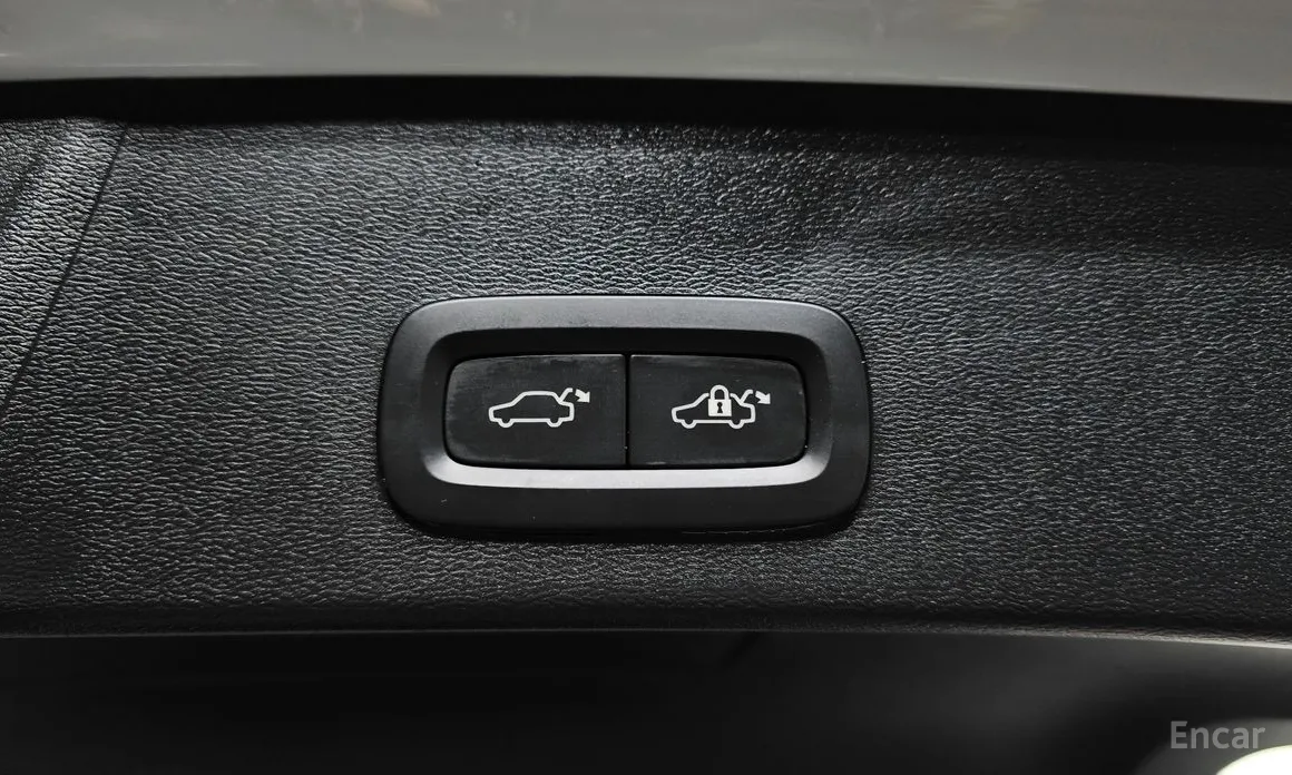 Volvo XC40 2018 B4 Ultra Bright