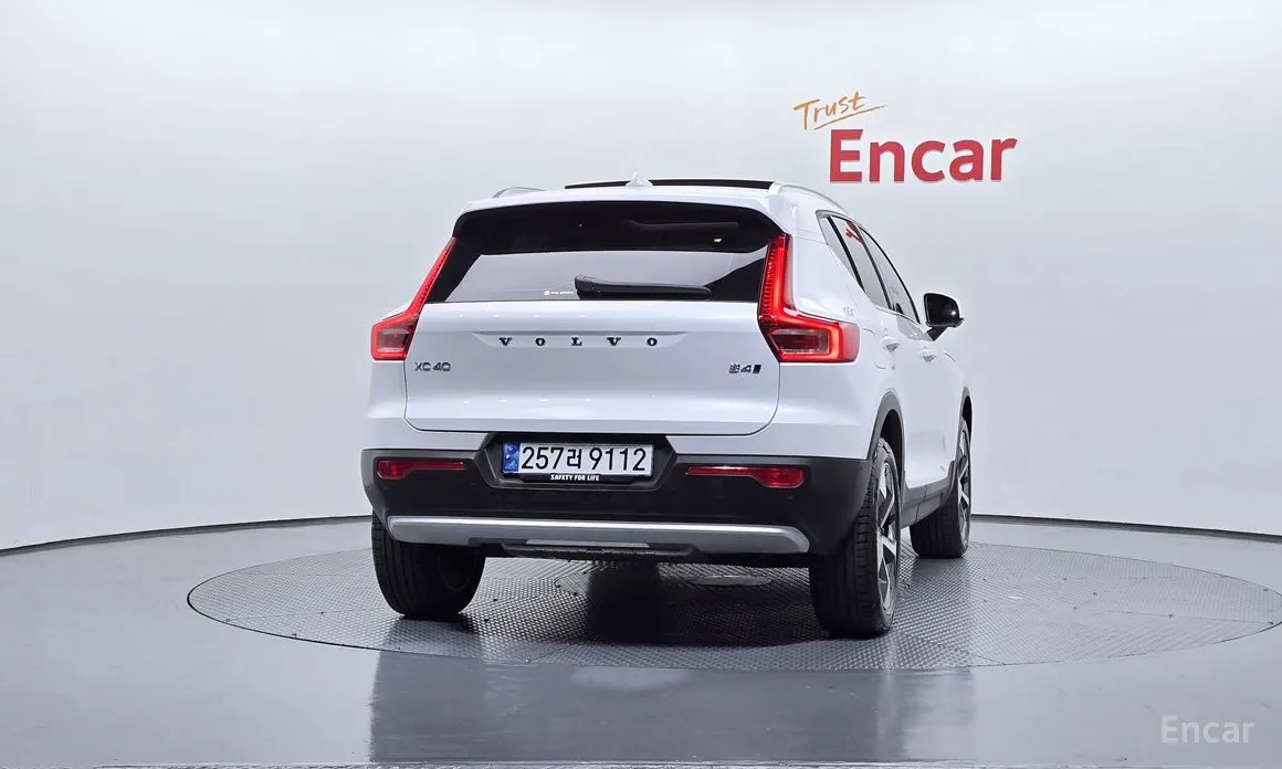 Volvo XC40 2018 B4 Ultra Bright