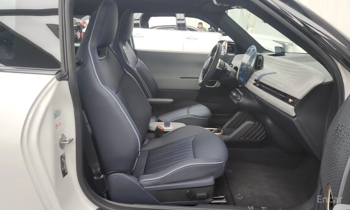 Mini Cooper 2025 SE Favoured