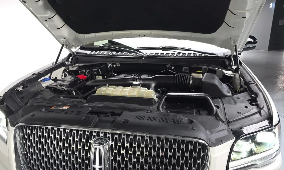Lincoln Navigator 2018 3.5L