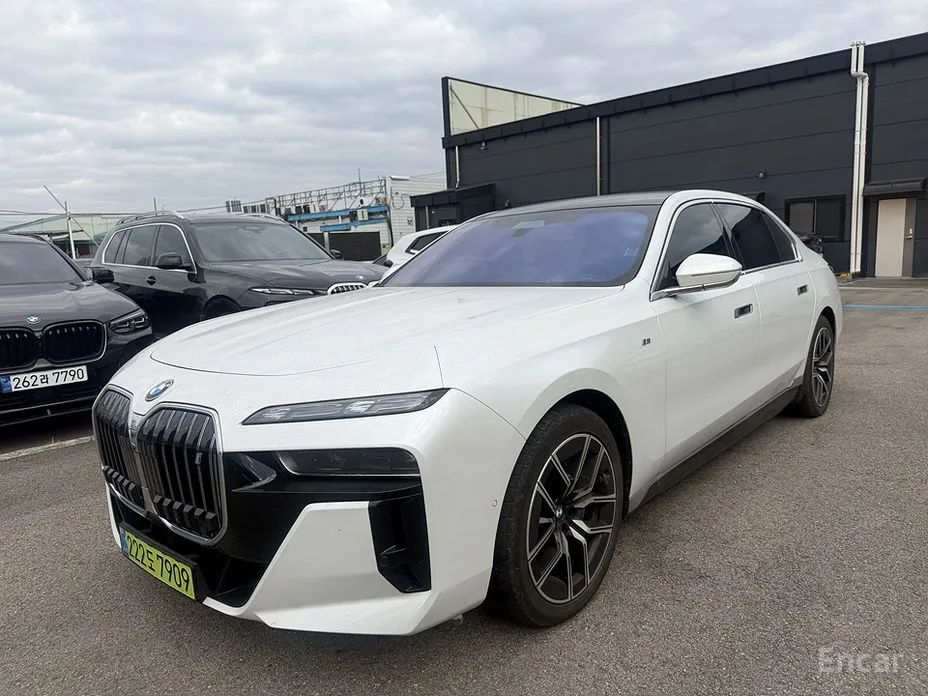 BMW i7 2022 eDrive 50 M Sport