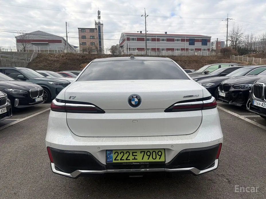 BMW i7 2022 eDrive 50 M Sport