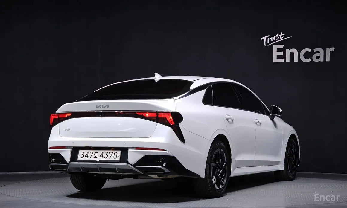 Kia K5 2023 2.0