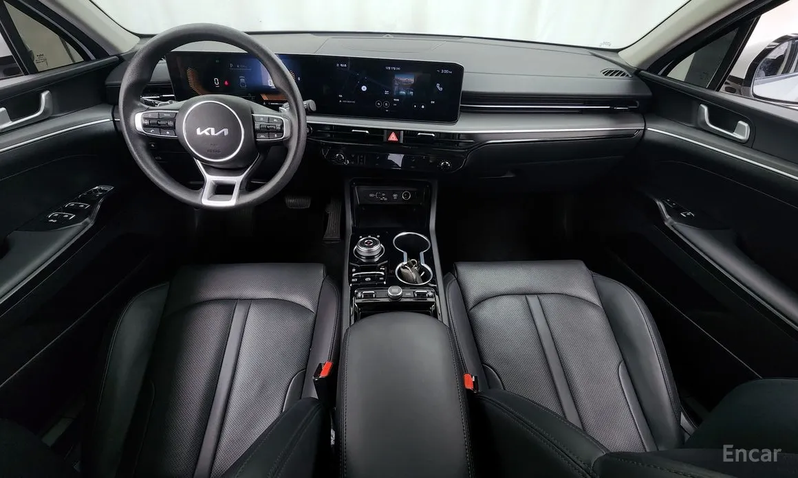 Kia K5 2023 2.0