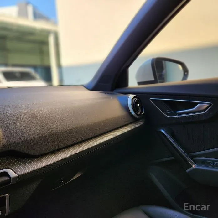 Audi Q2 2017 35 TDI Premium