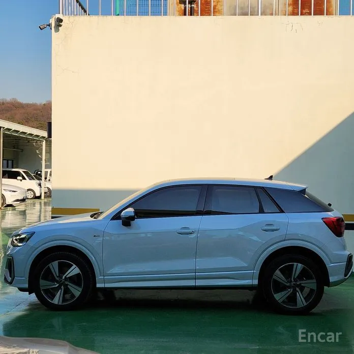 Audi Q2 2017 35 TDI Premium