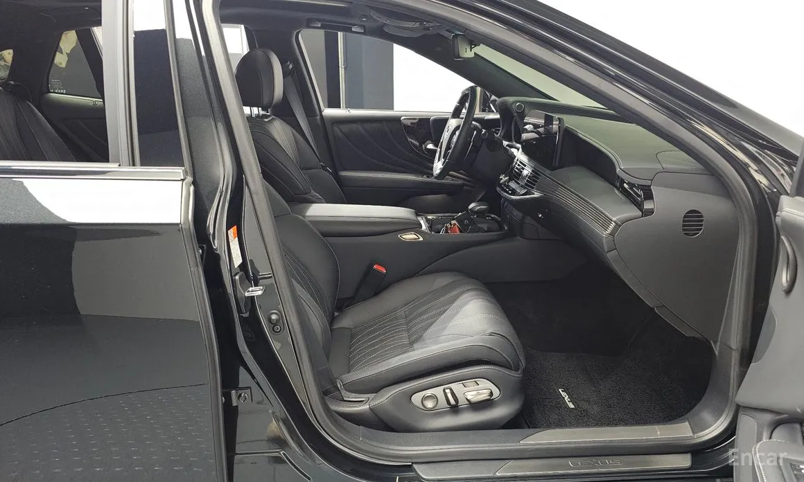 Lexus LS 2018 3.5 Luxury AWD