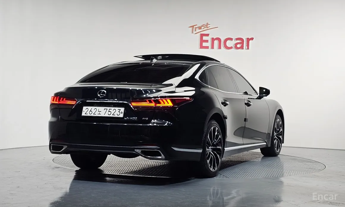 Lexus LS 2018 3.5 Luxury AWD