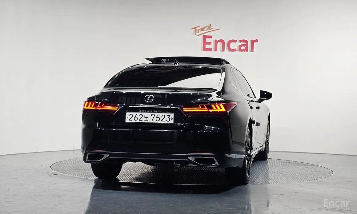 Lexus LS 2018 3.5 Luxury AWD